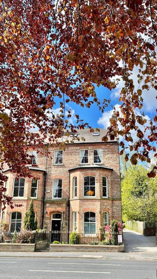 เดอะ บิชอป แอนด์ เดอะ ไบซัน Bed & Breakfast ยอร์ค ภายนอก รูปภาพ